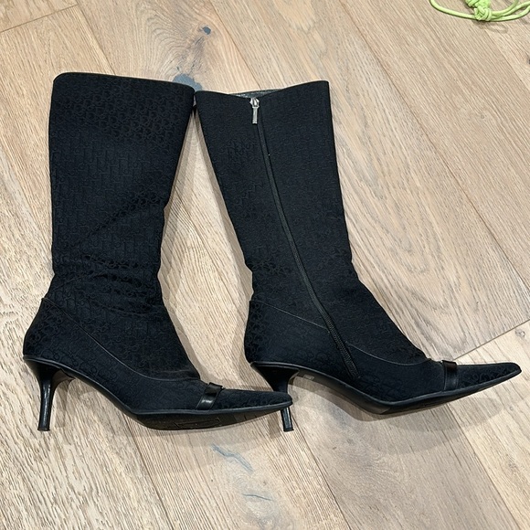 STUNNING VINTAGE DIOR BOOTS - Picture 2 of 4